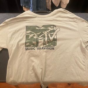 MTV shirt